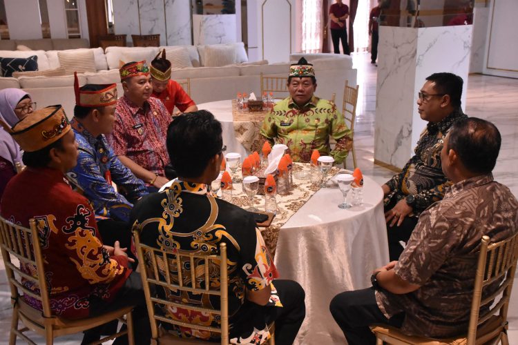 Bupati Kapuas Terima Audiensi Kepala BNN Provinsi Kalteng Dalam Upaya Pemberantasan Penyalahgunaan Narkoba di Kabupaten Kapuas