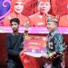 Wabup Kapuas Serahkan Hadiah Para Pemenang Lomba Mural Di Kegiatan HUT Kapuas 2026
