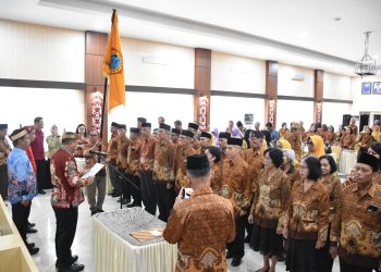 Wabub Kapuas Kukuhkan Pengurus Persatuan Wredatama Republik Indonesia dan Kerta Wredatama Kabupaten Kapuas masa bakti 2026–2030