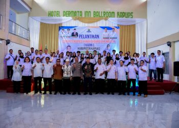 Wabup Kapuas Hadiri Pelantikan Pengurus Kamar Dagang dan Industri (KADIN) Kabupaten Kapuas Masa Bakti 2026–2031