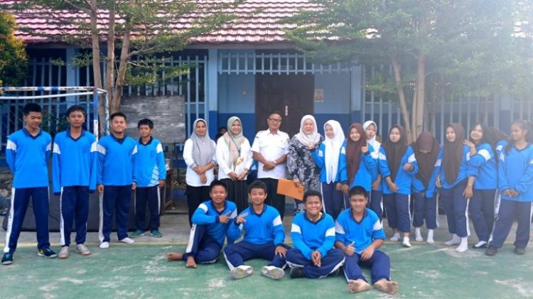DPRD Barut Melakukan Kunker Ke SMP Negeri 2 Muara Teweh