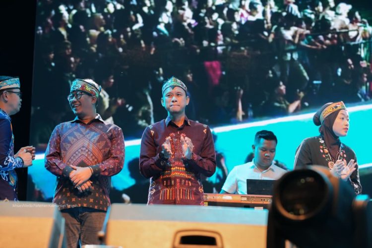Waket II DPRD Kalteng Apresiasi Kontingen Kabupaten Barut Juara Umum Pada FBIM 2026
