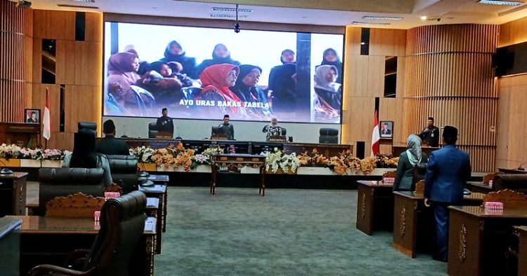 DPRD Barito Utara menggelar rapat paripurna terkait LKPj Tahun Anggaran 2025