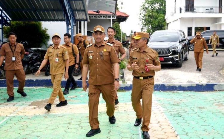 Bupati Barut Ingatkan Seluruh Pegawai Pentingnya Menjunjung Tinggi Nilai-Nilai Trilogi PU