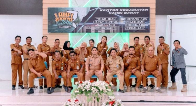 Adi Suwarman Kenang Kebersamaan Warga Selama Pimpin Lahei Barat