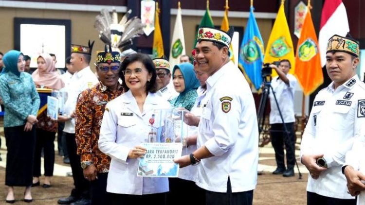 Barito Utara Borong Tiga Penghargaan di Rakorda Bangga Kencana Kalteng