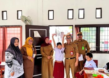 Dinas Pendidikan Kabupaten Barito Utara terus melakukan berbagai langkah untuk meningkatkan mutu pendidikan