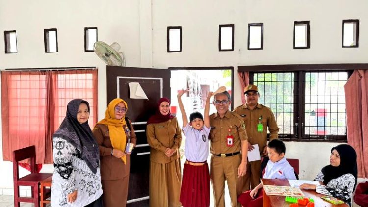 Dinas Pendidikan Kabupaten Barito Utara terus melakukan berbagai langkah untuk meningkatkan mutu pendidikan