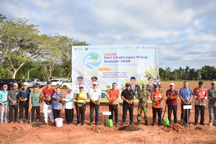 Wabup Kapuas Hadiri Apel Peringatan Hari Lingkungan Hidup Sedunia Tahun 2026