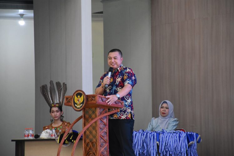 Wakil Bupati Kapuas Ajak Generasi Muda Salurkan Bakat Positif dan Jaga Kebersihan Lingkungan