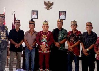 Kepala Kesbangpol Harap Dewan Adat Dayak (DAD) Kabupaten Barito Utara Terus Perluas Kemitraan Berbagai Unsur Masyarakat