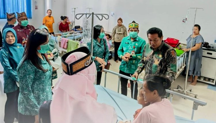 Wabup Barut Apresiasi Dedikasi Tim Medis Tangani Bayi Terindikasi Stunting