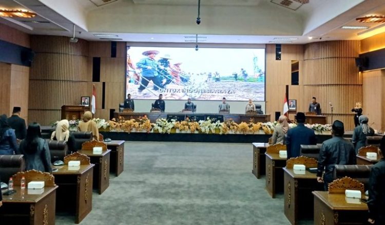 Bupati Barito Utara Ikut Rapur DPRD. Pastikan Pendidikan dan Infrastruktur Jadi Prioritas APBD 2027