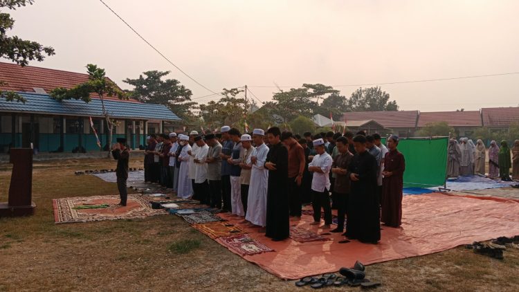 SMAN 2 Kasongan Laksanakan Shalat Istisqa, Memohon Turunnya Hujan