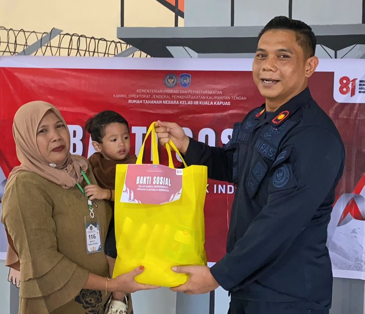 Semarakkan HUT RI ke 81, Rutan Kelas IIB Kapuas Gelar Bakti Sosial