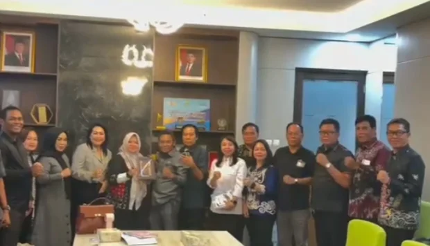 Dewan Kapuas Laksanakan Kaji Banding ke DLH Jawa Barat