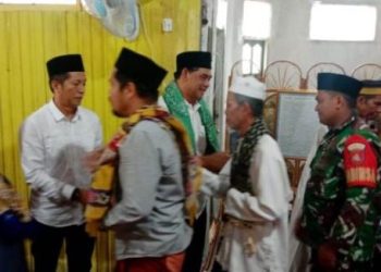 Bupati Barut Laksanakan Safari Jum’at Serta Serap Aspirasi Masyarakat Gunung Timang