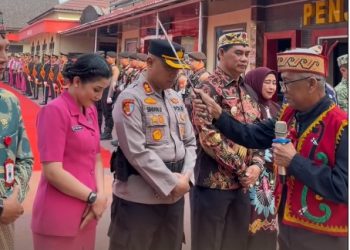 Penyambutan Kapolres Baru Berlangsung Dalam Suasana Hangat Dengan Mengedepankan Kearifan Lokal